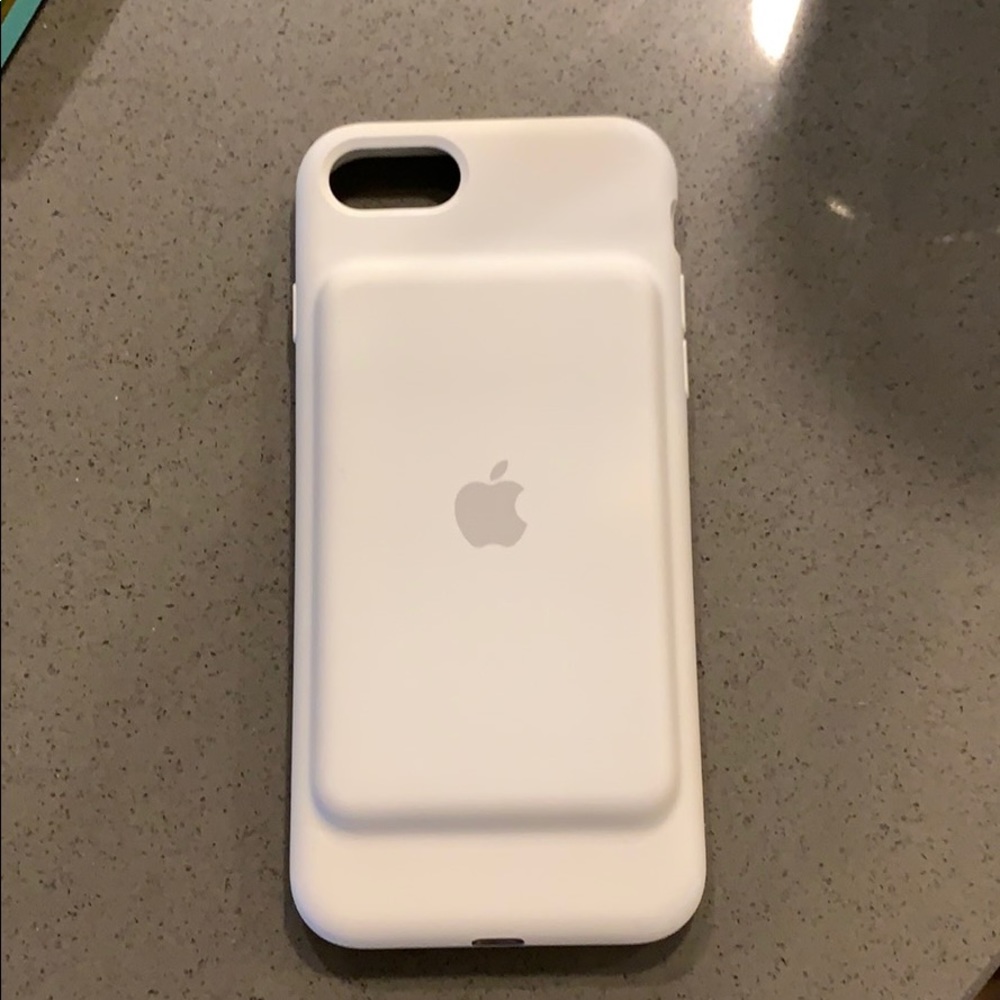 iPhone 7 charging case